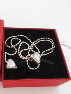 UNO DE 50 - Two Hearts Y Necklace